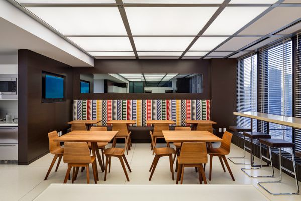 高端辦公室設(shè)計的高雅氣質(zhì)