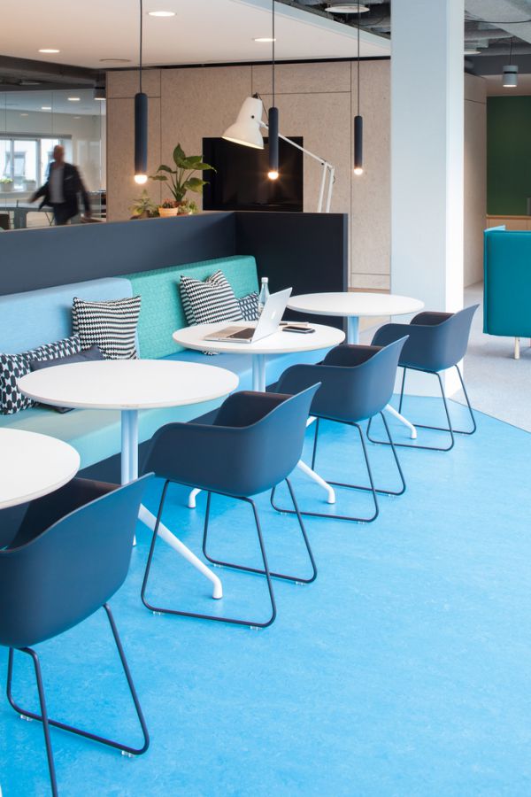 為什么上海辦公室設計中冷暖色調(diào)要合理搭配？